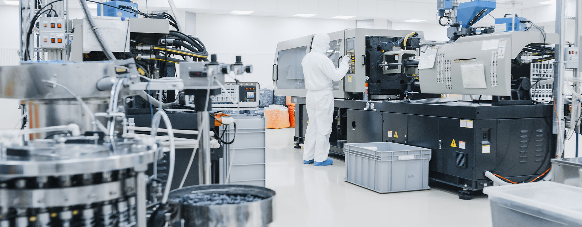 Service center facility